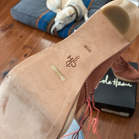 New and never worn Cole Haan size 10 1/2 suede lace up booties - Picture 4 of 5